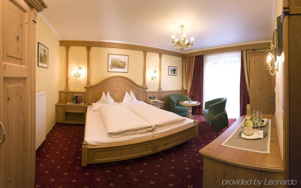 Фото Hotel Neue Post