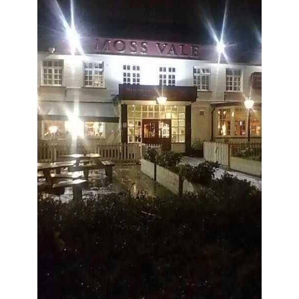 Bar, pub The Moss Vale, England, photo