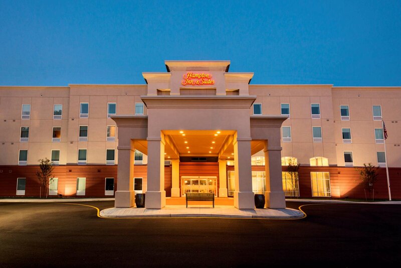 Гостиница Hampton Inn & Suites Wilmington Christiana