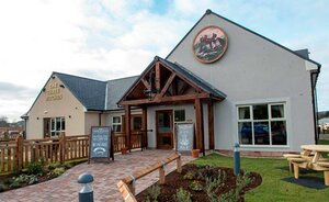 Three Witches (Scotland, Highland, Inverness), bar, pub