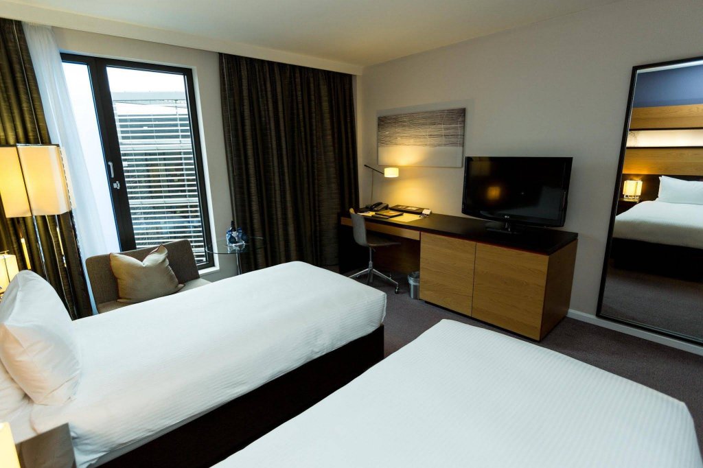 Фото Hilton London Tower Bridge