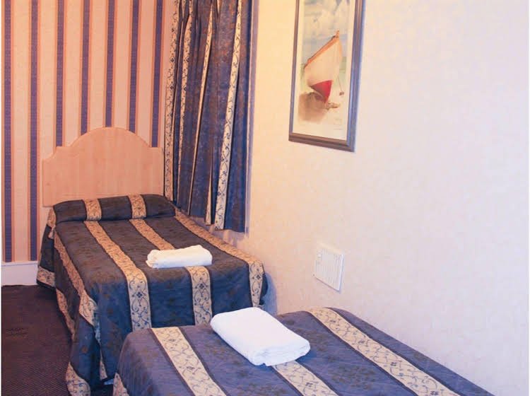 Фото Crompton Guest House