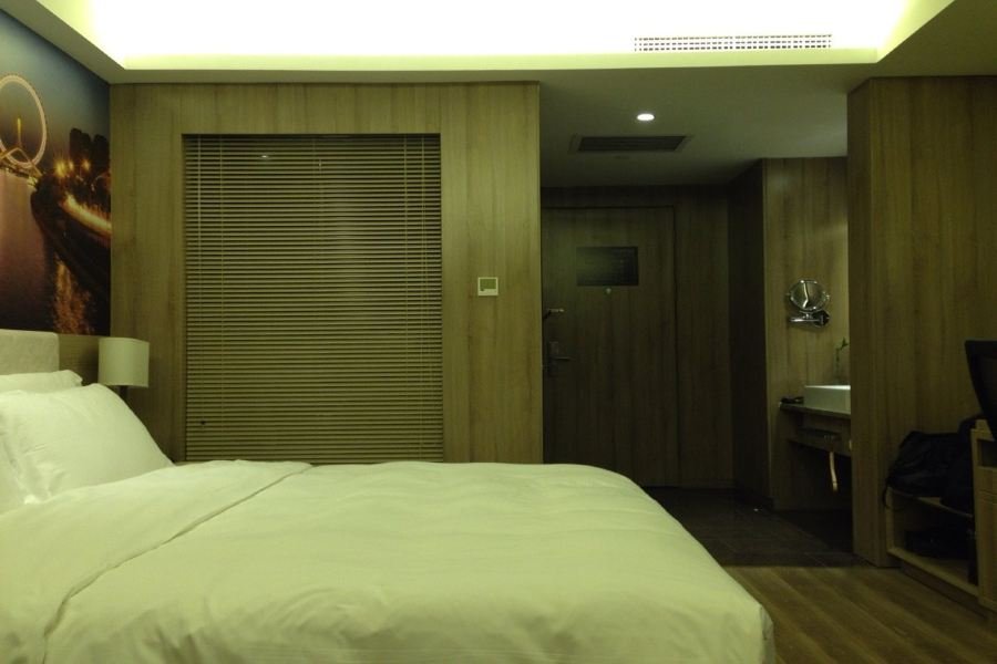 Фото Atour Hotel Nanjing Road Small White Building Tianjin