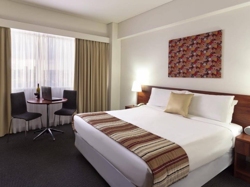 Фото Macleay Hotel