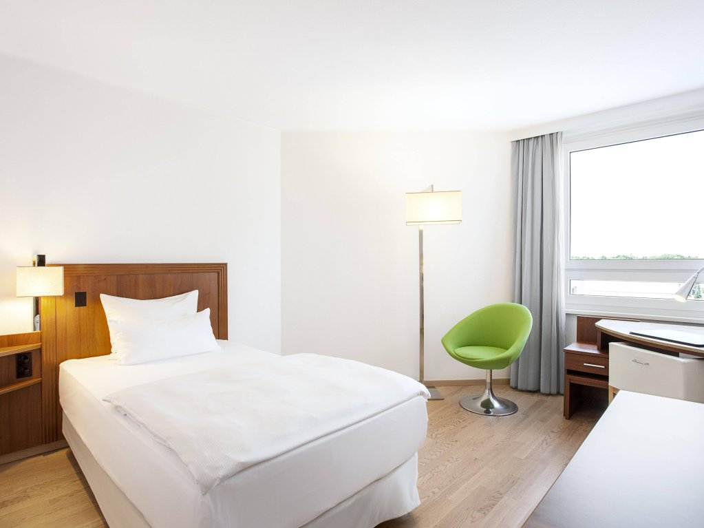 Фото Nh Hamburg Altona