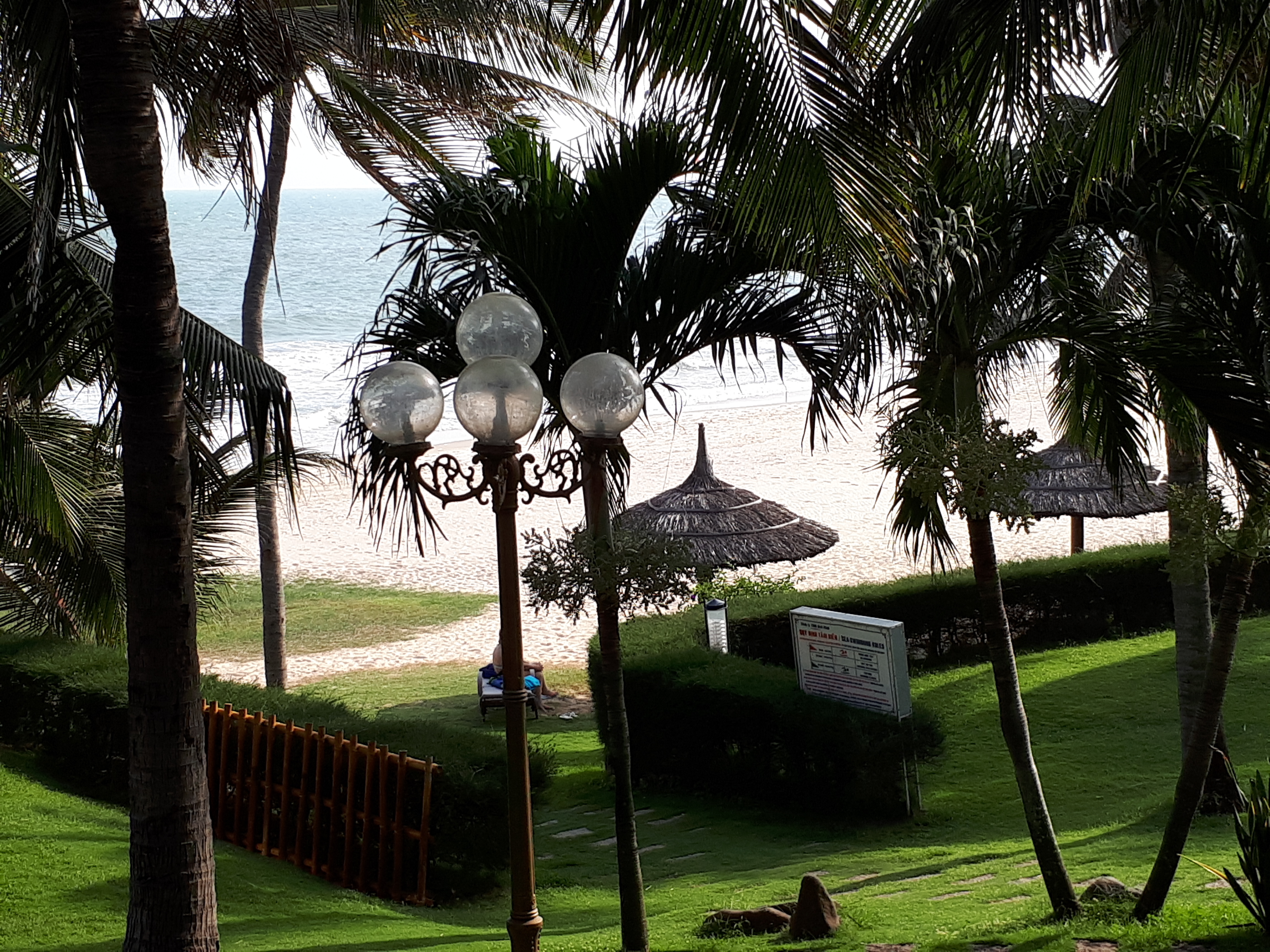 Фото Lotus Muine Beach Resort & SPA