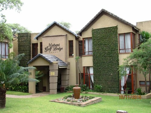 Гостиница Matumi Golf Lodge в Мбомбеле