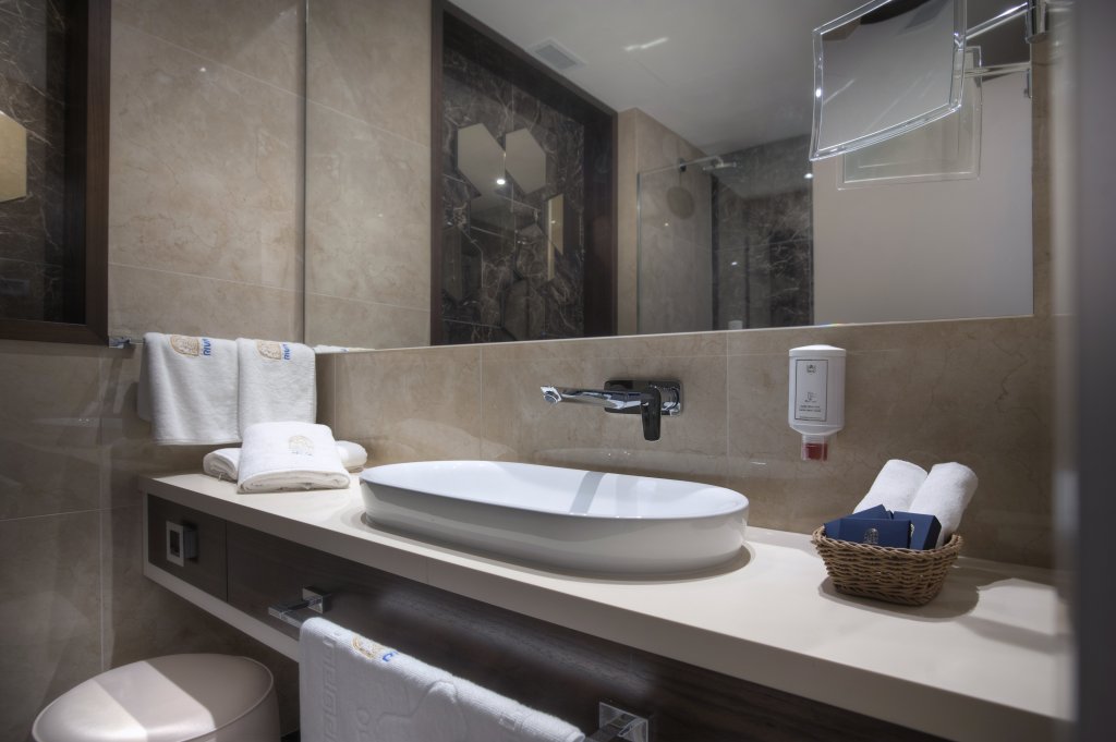 Фото Hotel Petrovac