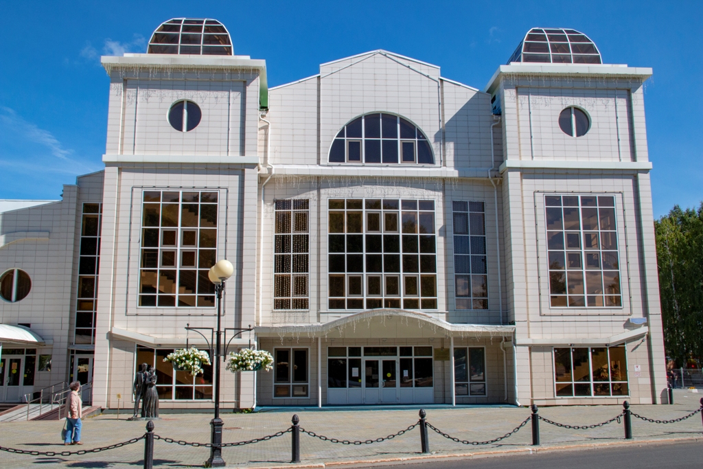 Қатты зәр шығарып жатқан қыздардың порнофотосуреттері