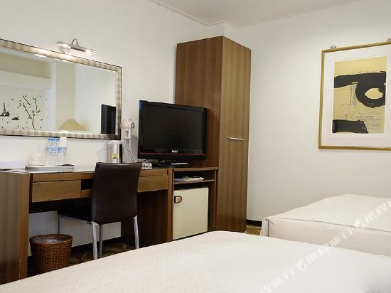 Фото Tainan First Hotel - Hostel