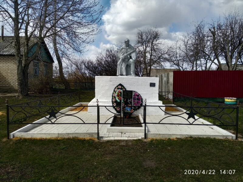 Monument, memorial Братская могила советских воинов, погибших в 1943 г., Oryol Oblast, photo