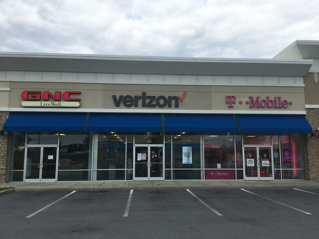 Telecommunication equipment Verizon Authorized Retailer - Victra, State of New York, photo