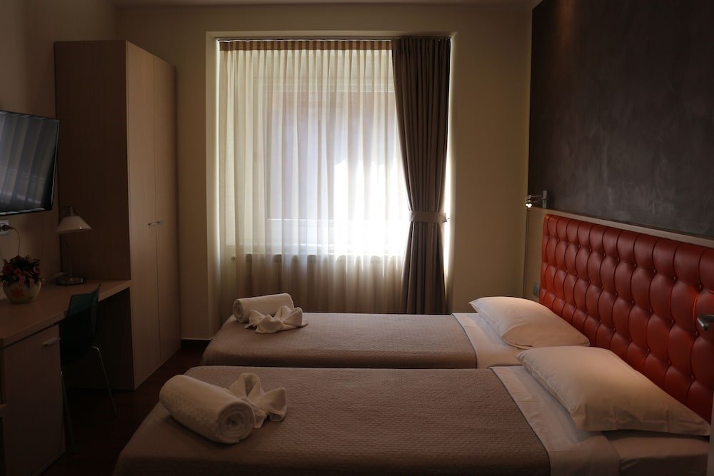 Фото Hotel La Madonnina