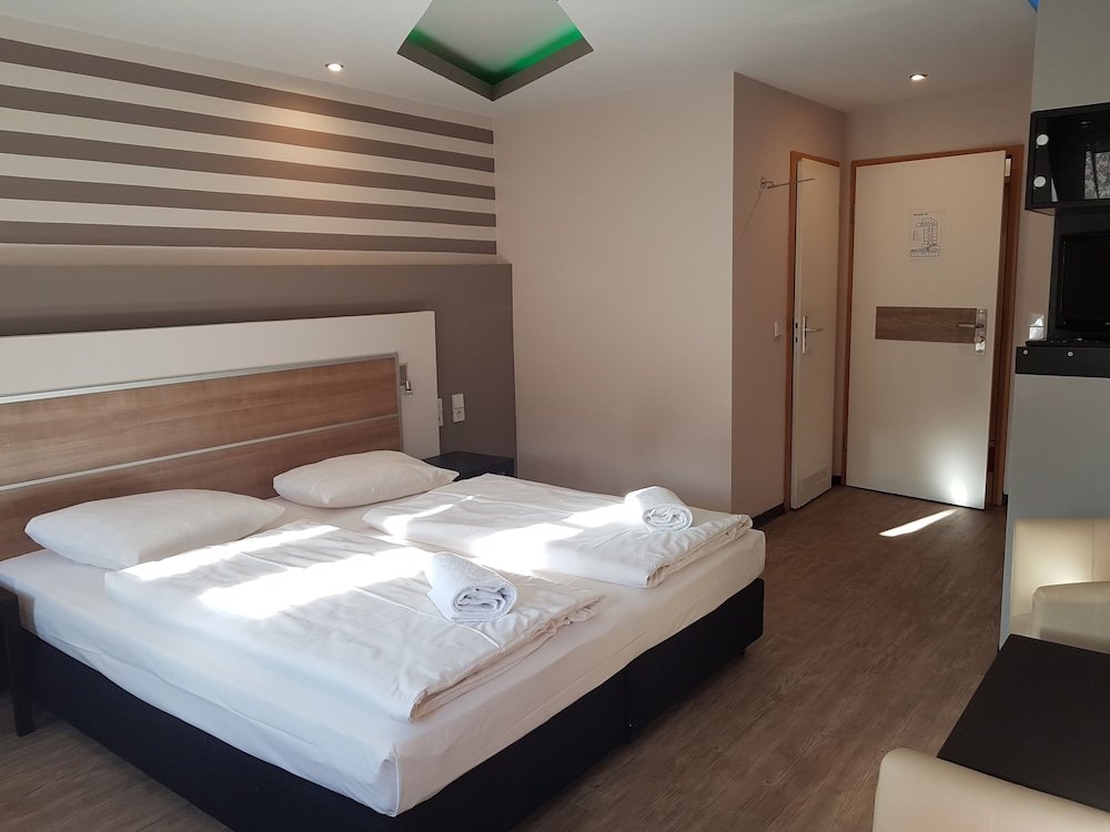 Фото Hotel zum Weissen Ross