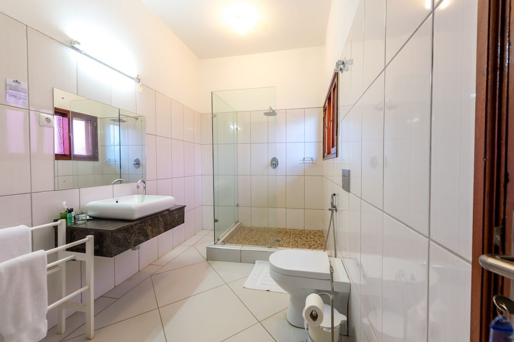 Фото Sommerschield Guest House & Restaurant