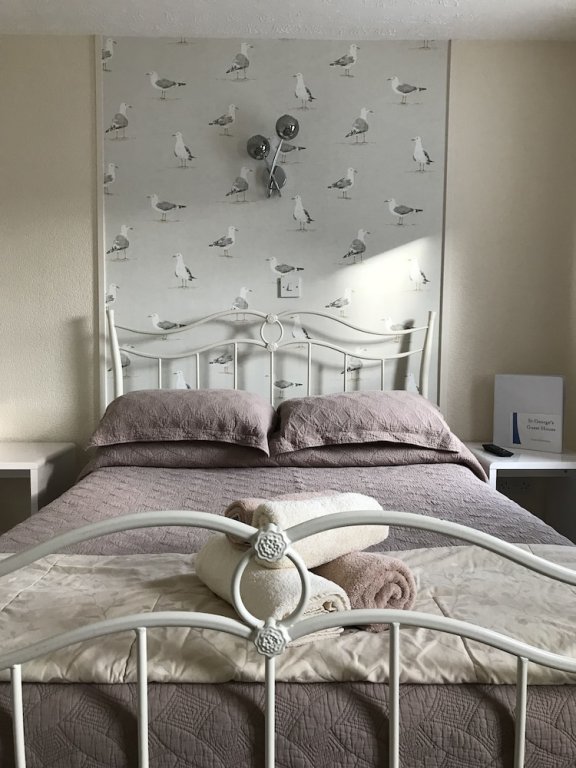 Фото St George's Guesthouse