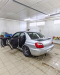 Автостудия (Pervomayskiy spusk, 1), teñido de vidrios de automóviles