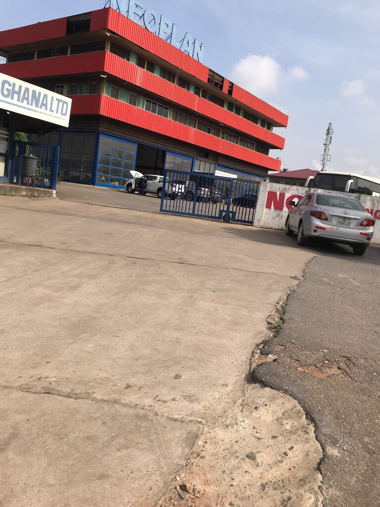 Bus transportation Neoplan, Accra, photo