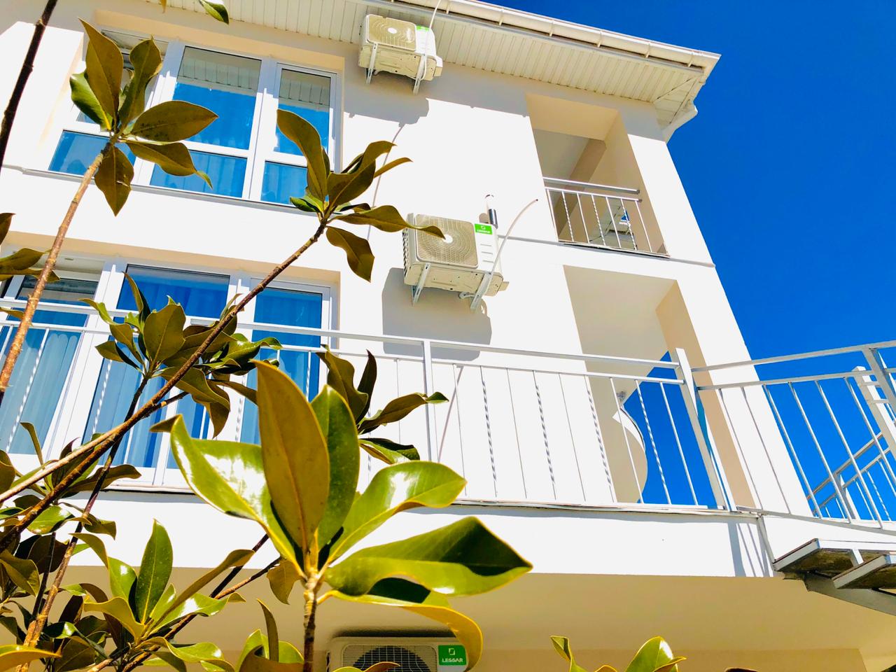 Фото The Sofi Family House