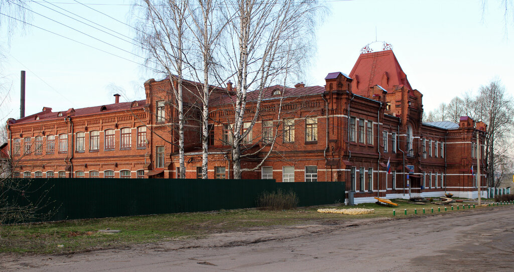 Достопримечательность Здание механико-технического училища, Калязин, фото