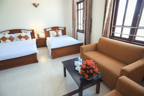 Гостиница Hung Phong Hotel в Далате