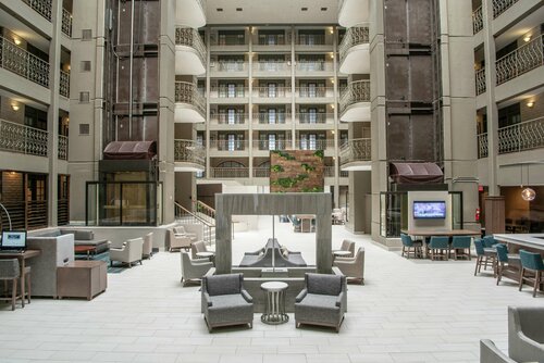 Гостиница Embassy Suites Chicago - Schaumburg - Woodfield в Роллинг Мидоус