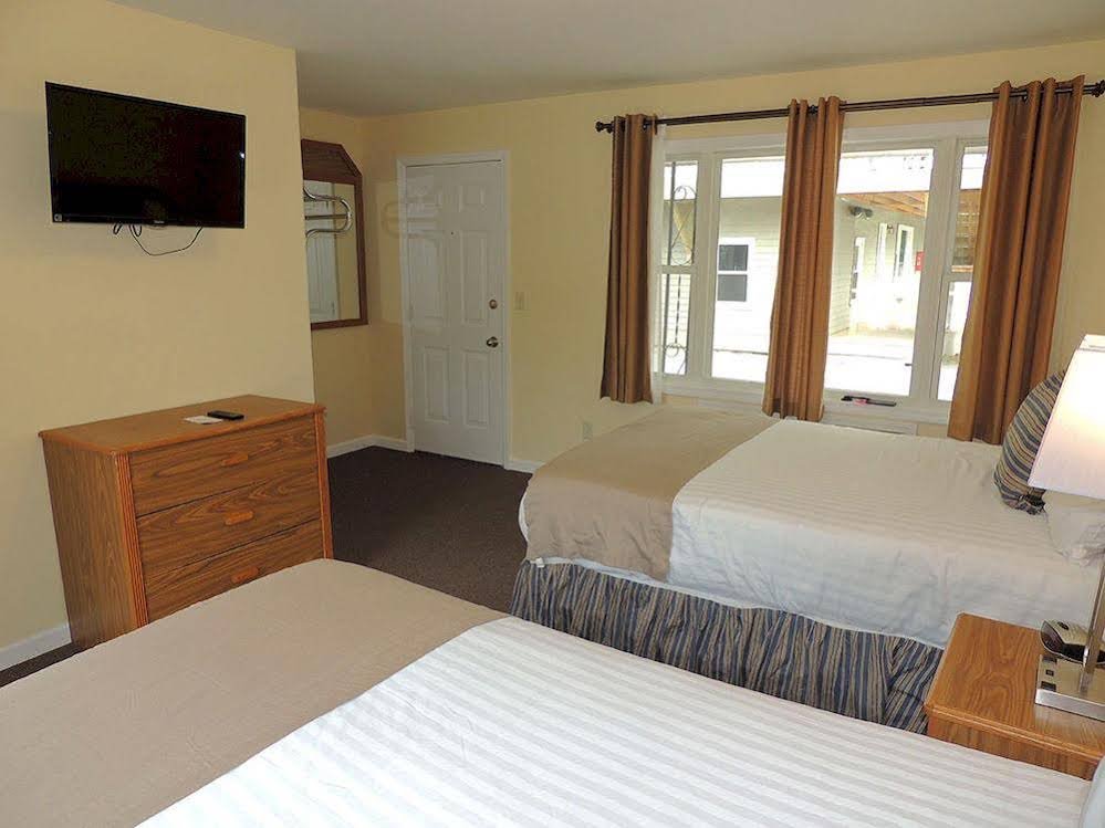 Фото Capt. 's Inn & Suites