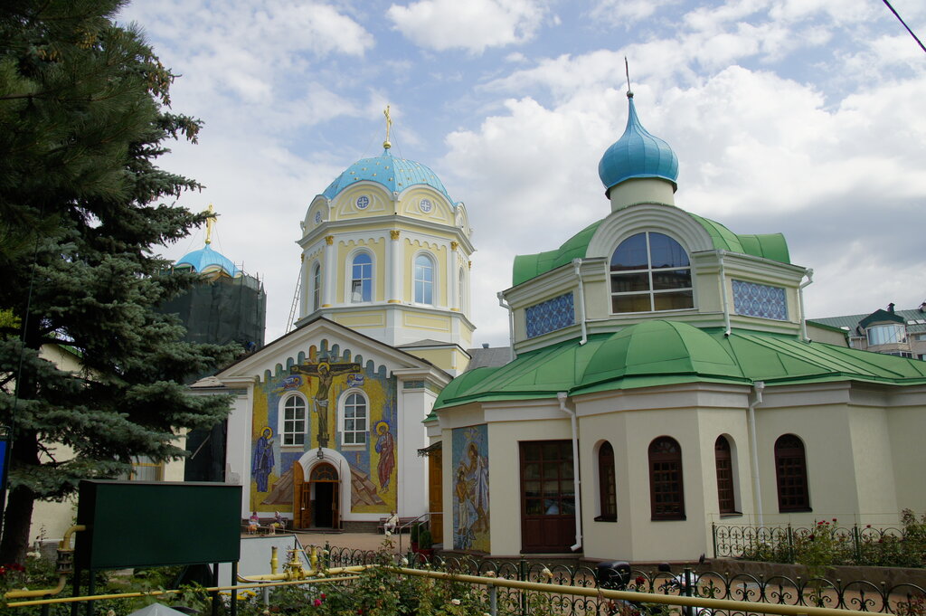 Монастырь Свято-Троицкий женский монастырь, Симферополь, фото