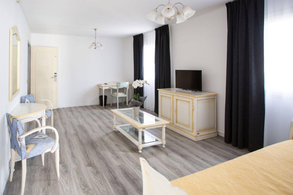 Фото Hôtel Vauban Briançon