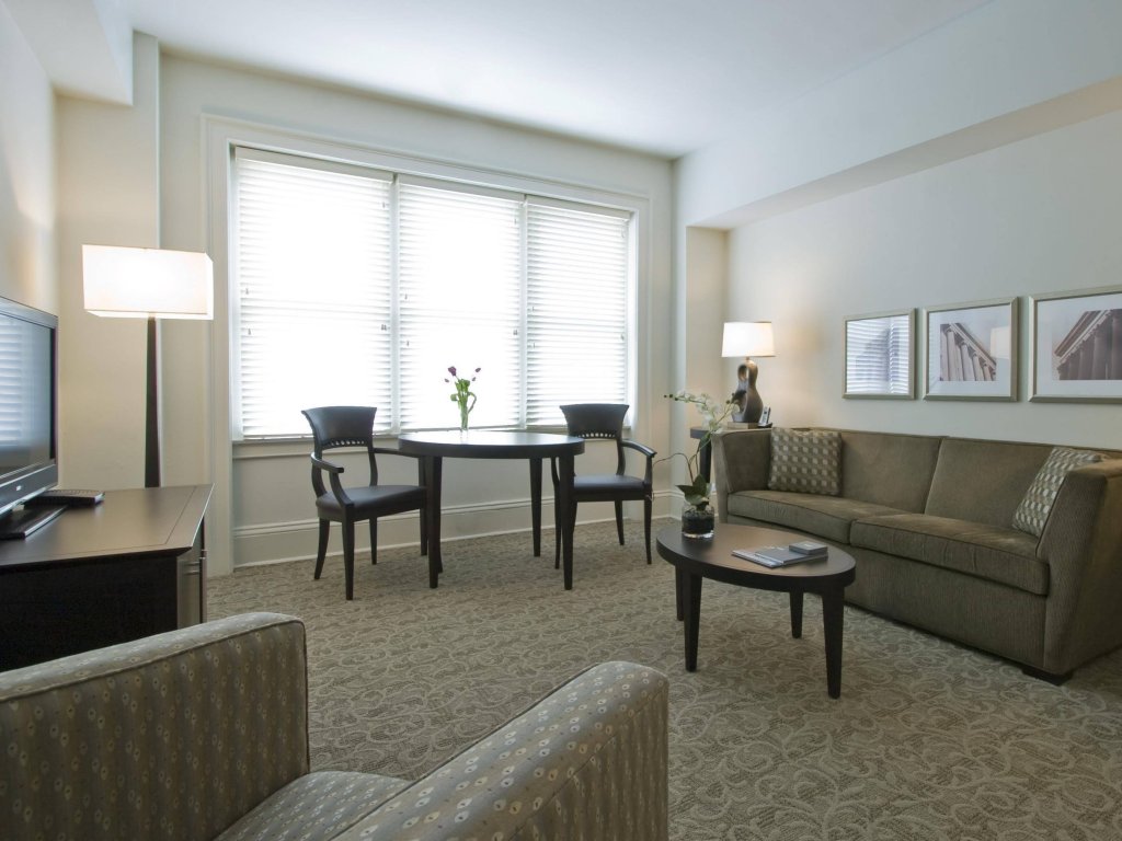 Фото Aka Rittenhouse Square