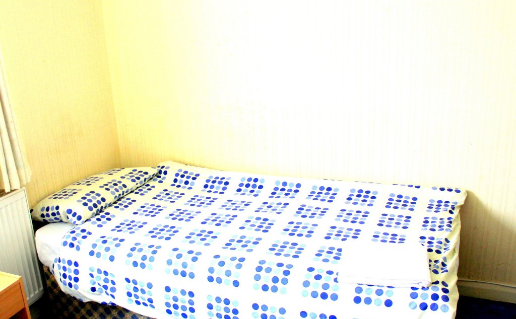 Фото Heathrow Lodge