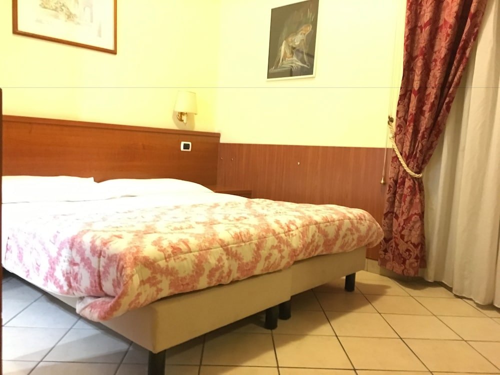 Фото Rome Terminal House