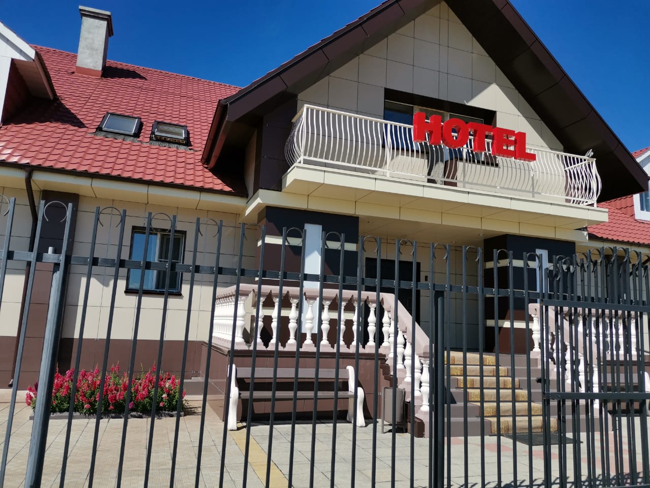 Фото отеля 3