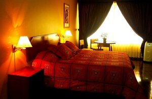 San Andres (Avenida Juan Pablo II 155-157,Trujillo,), hotel