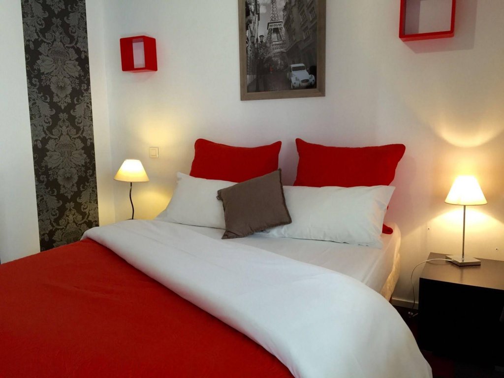 Фото Hôtel Clairefontaine