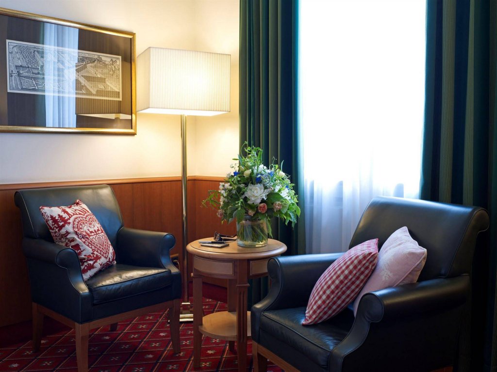 Фото Platzl Hotel