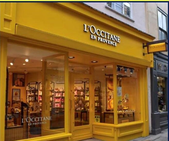 Perfume and cosmetics shop L'occitane EN Provence, England, photo