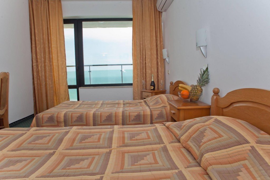 Фото Hotel Slavyanski 