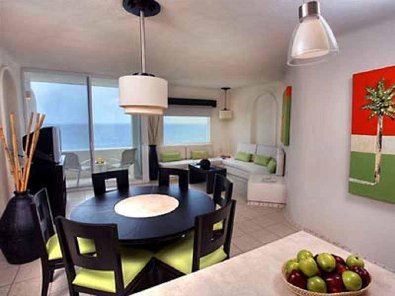 Фото Portozul Hotel Suites & SPA