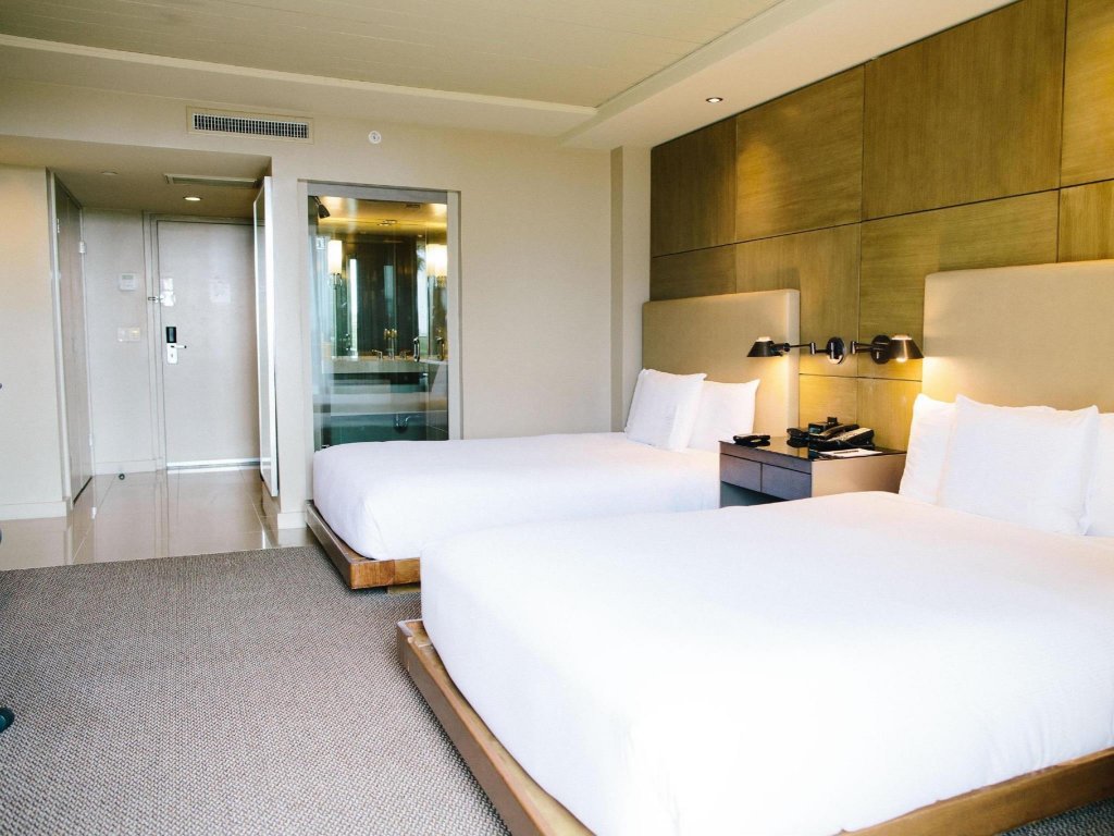 Фото Hotel La Jolla, Curio Collection by Hilton