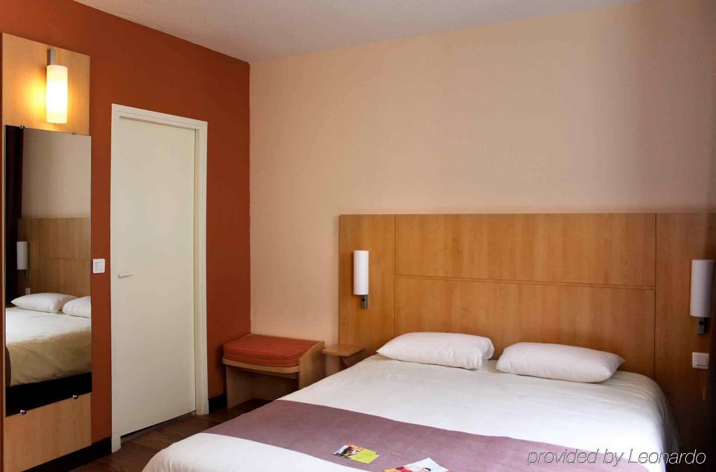 Фото Ibis Styles Toulouse Centre Gare