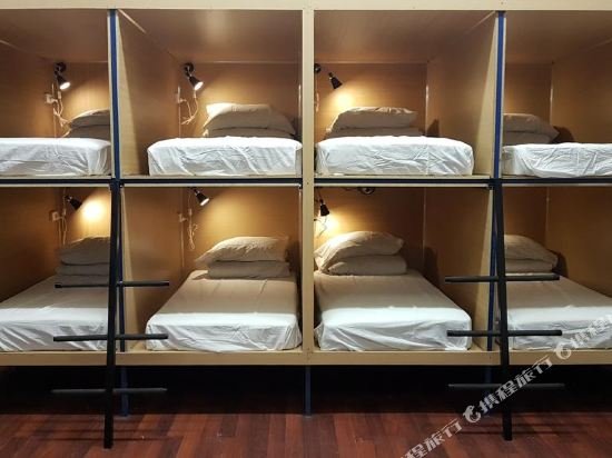 Фото Tequila Sunrise Hostel