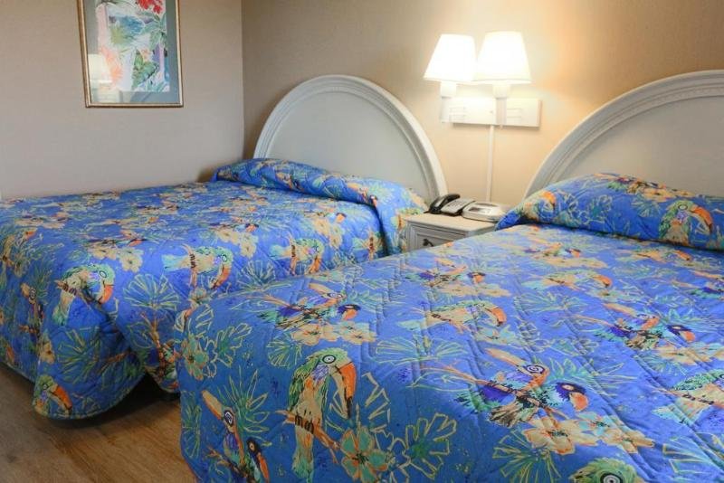 Фото Sandcastle Oceanfront Resort South Beach