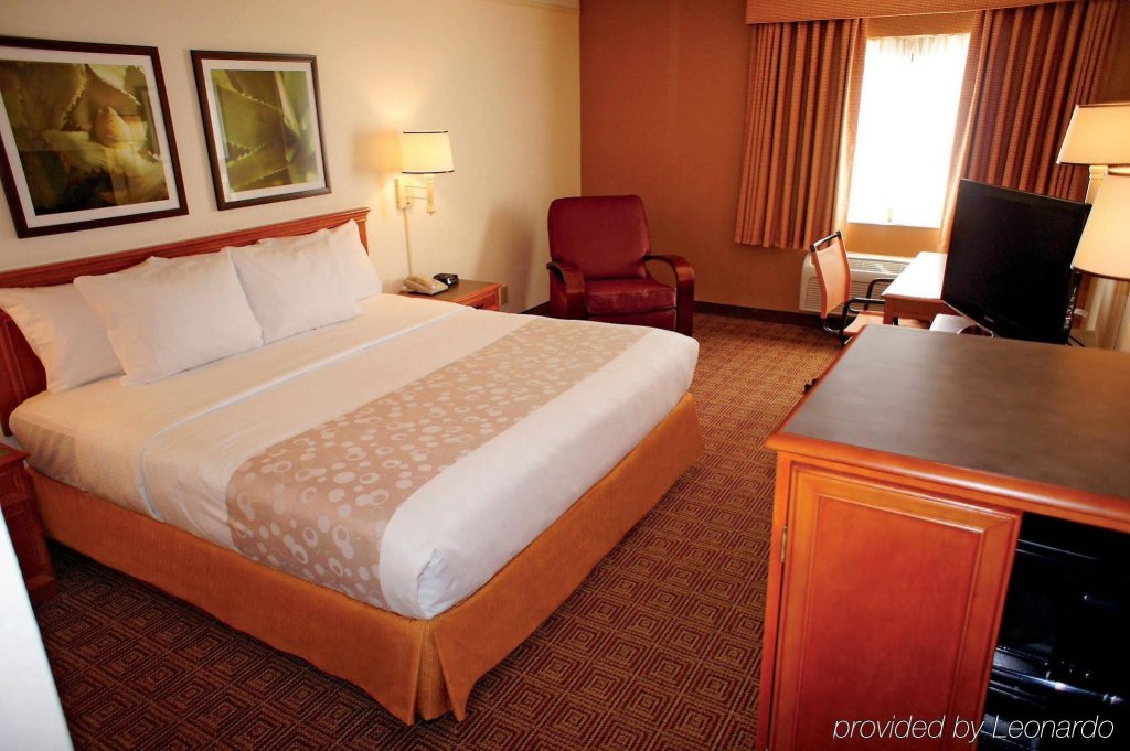 Фото La Quinta Inn & Suites by Wyndham Salt Lake City - Layton