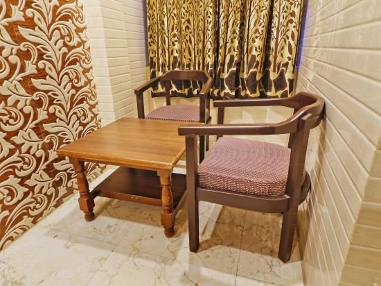 Фото Oyo 4430 Hotel Holy city