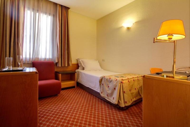 Фото Hotel Silken Rona Dalba