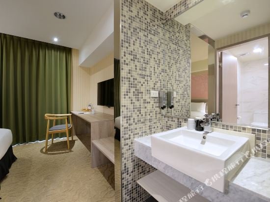 Фото Aeris International Hotel