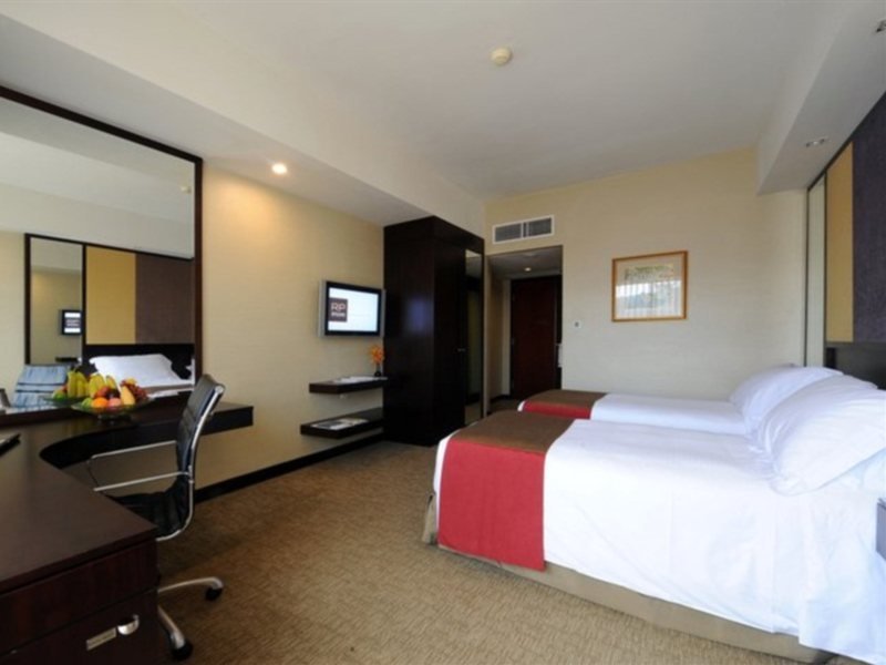 Фото Royal Plaza on Scotts