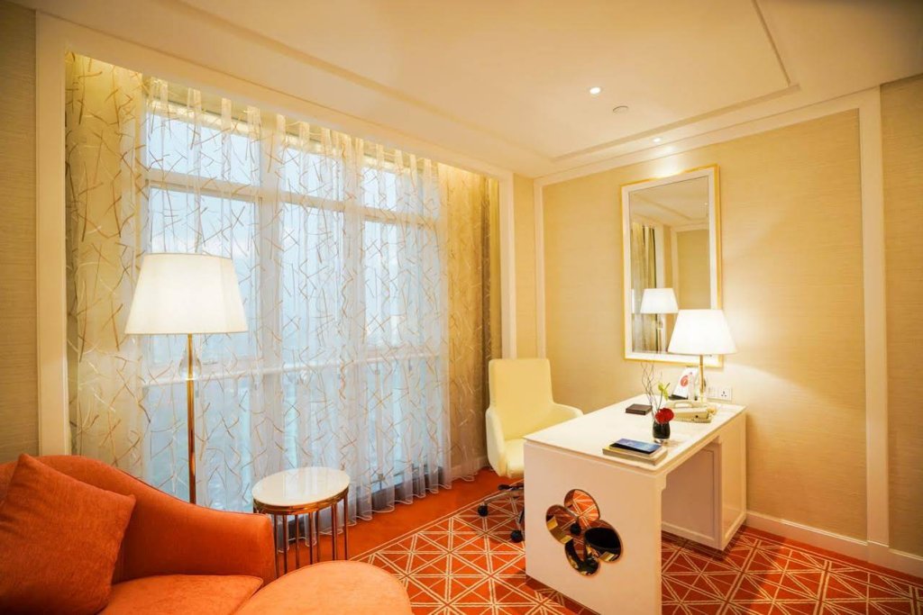 Фото Wyndham Grand Plaza Royale Ningbo
