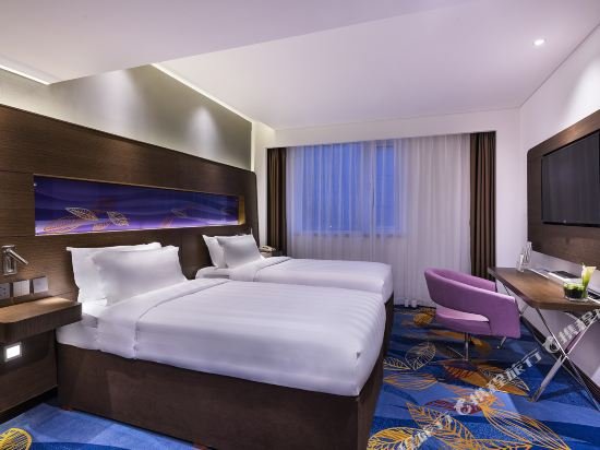 Фото Novotel Beijing Peace